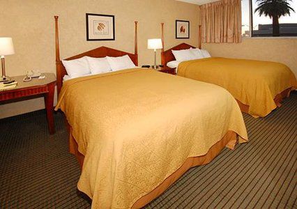 Quality Inn & Suites Downtown Phoenix Room photo