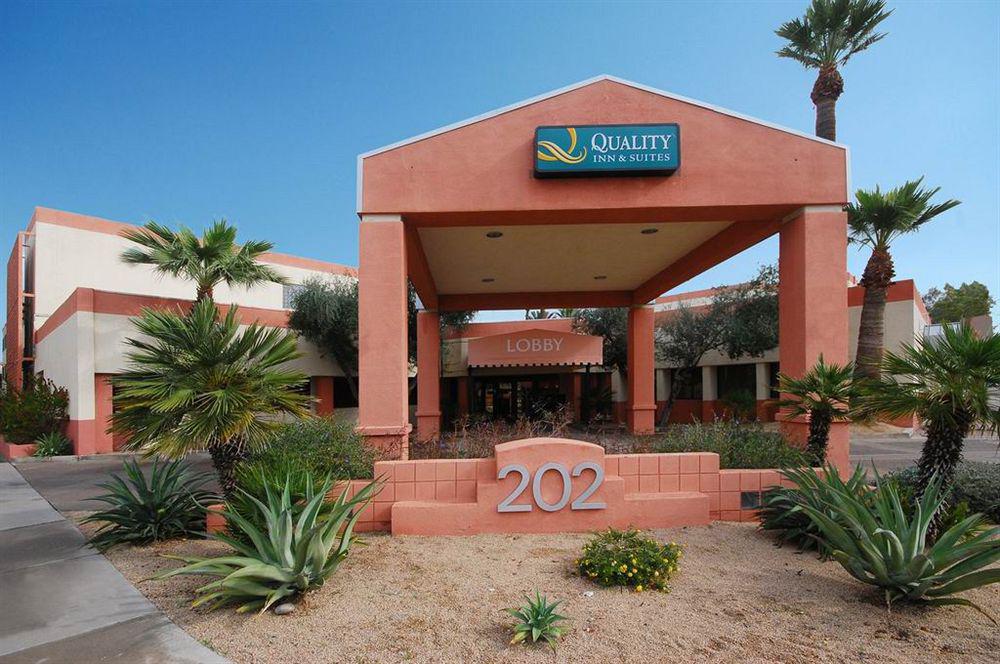 Quality Inn & Suites Downtown Phoenix Exterior photo